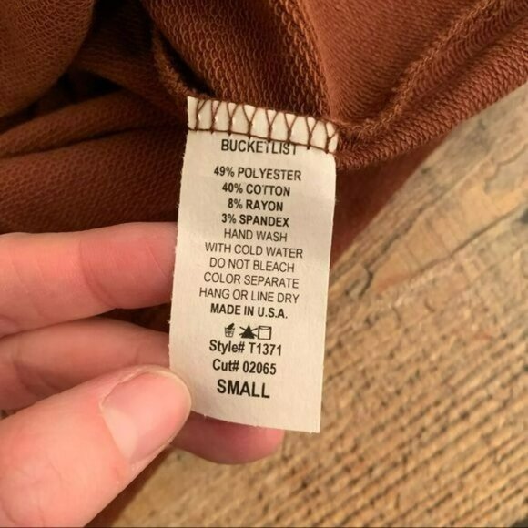 Bucket list women’s Be happy cuffed short sleeve tee in brown - S - Picture 4 of 6